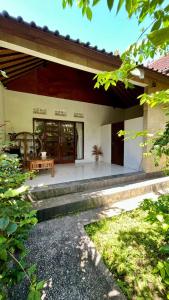 Budova, kde se apartmán nachází + 11 fotografií