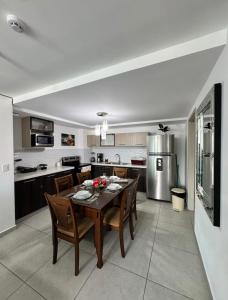 Η κουζίνα ή μικρή κουζίνα στο Valley Views Flat Santa Tecla