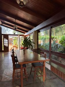 Φωτογραφία από το άλμπουμ του Maravilhosa Casa da Floresta σε Para de Minas