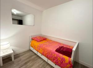 Postel nebo postele na pokoji v ubytování Appartement calme à 20 min de paris et 7’ d Orly