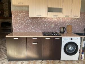 Η κουζίνα ή μικρή κουζίνα στο Hankavan HANKA HOME +33 φωτογραφίες