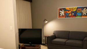 TV a/nebo společenská místnost v ubytování Hotel Prinz - PRZ000