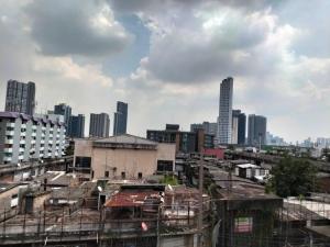 Nespecifikovaný výhled na destinaci Amphoe Phra Khanong nebo výhled na město při pohledu z penzionu