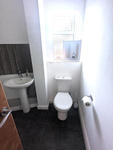 Koupelna v ubytování Shirley Rooms and Chalets