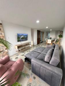 Posezení v ubytování Tu Hogar en Bucaramanga - Apartamento de 135 m2 con Parqueadero y Excelente Ubicación