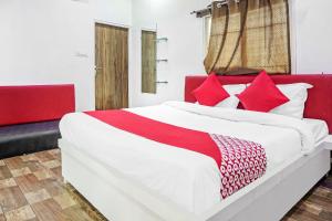 Postel nebo postele na pokoji v ubytování Hotel O CeeRock