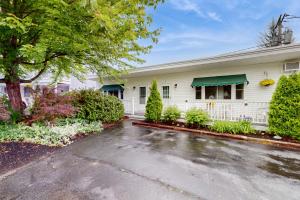 Κήπος έξω από το Sandy Toes Escape - Holiday House M6