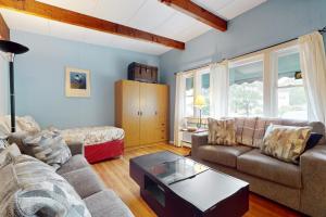 Χώρος καθιστικού στο Sandy Toes Escape - Holiday House M6