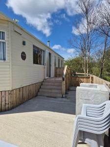 Tòa nhà nơi nhà gỗ tọa lạc