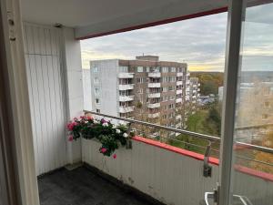 Μπαλκόνι ή βεράντα στο Kaiser-Rooms Dresdener Ring 3 6OG Nähe VW Werk +2 φωτογραφίες