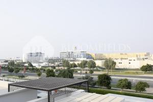 Γενική άποψη της πόλης Yas Island ή θέα της πόλης από  αυτό το διαμέρισμα