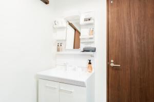 Ванная комната в Uejima Building 4F - Vacation STAY 20520 +18 фотографий