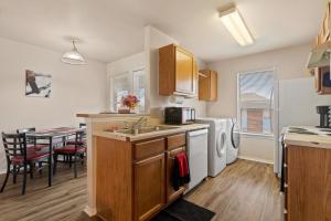 Φωτογραφία από το άλμπουμ του 2B1B condo mins from Ft Hood & Town σε Killeen