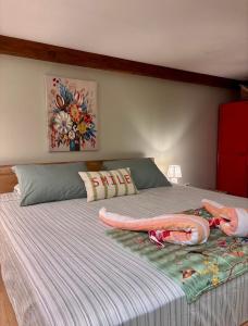 Ένα ή περισσότερα κρεβάτια σε δωμάτιο στο Hideout Garden Suite Adults Only