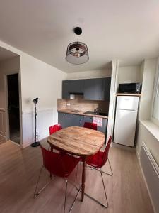 Η κουζίνα ή μικρή κουζίνα στο La perle nocturne +2 φωτογραφίες