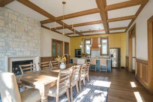 Η κουζίνα ή μικρή κουζίνα στο Samson House +77 φωτογραφίες