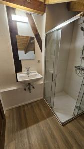 Koupelna v ubytování Attraktives Loft im Landhaus in Ziegenhain - Westerwald