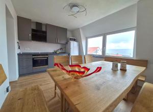 Kuchyň nebo kuchyňský kout v ubytování Ferienhaus Familien-Idyll Bibertalblick