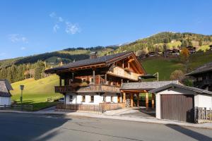 Nespecifikovaný výhled na hory nebo výhled na hory při pohledu z apartmánu