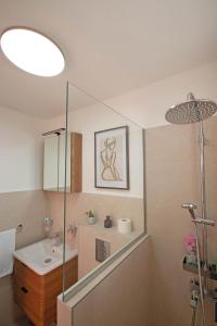 Ένα μπάνιο στο NookLite Studio near Belgrade Arena