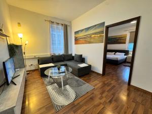 Μια τηλεόραση ή/και κέντρο ψυχαγωγίας στο City-Apartment Kassel Direkt im Zentrum