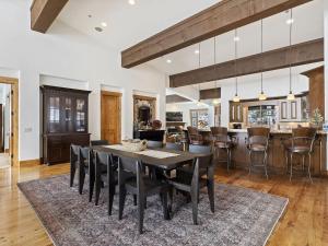 Fotografie z fotogalerie ubytování Apex Lodge - Solitude Resort 5BR with Hot Tub v destinaci Solitude + 20 fotografií