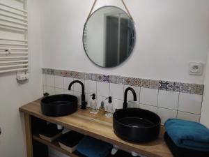 Φωτογραφία από το άλμπουμ του bienvenue chez vous logement 4 personnes σε Mouilleron-le-Captif