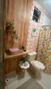 Koupelna v ubytování Quarto com bela vista