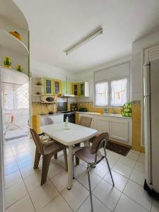 Nhà bếp/bếp nhỏ tại Dream Appartement Monastir