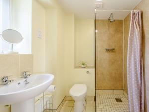 Ένα μπάνιο στο 1 bed property in Bala North Wales 83765 +12 φωτογραφίες