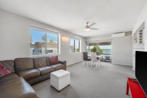 Χώρος καθιστικού στο Innes Court Unit 5 7 Sunset Parade