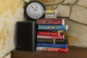 Η βιβλιοθήκη του διαμερίσματος +25 φωτογραφίες