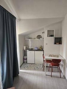 Kuchyň nebo kuchyňský kout v ubytování Studio Trpanj 257c + 8 fotografií