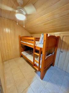 Φωτογραφία από το άλμπουμ του Schooners Landing σε Abaco