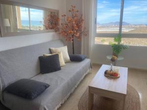 Posezení v ubytování El Encanto de Val-calma y vistas al mar- Bolnuevo