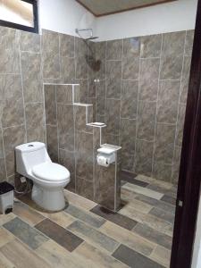 Gallery image of Pino Longe, Río Celeste in Upala