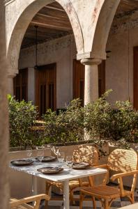 Εστιατόριο ή άλλο μέρος για φαγητό στο Hotel Sevilla +11 φωτογραφίες