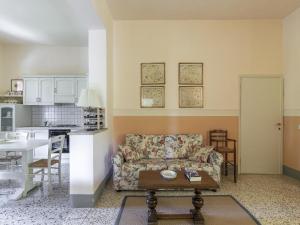 Kuchyň nebo kuchyňský kout v ubytování Holiday Home Tuscany with Pool Access