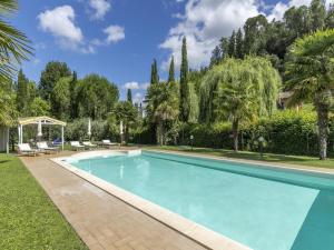 Bazén v ubytování Holiday Home Tuscany with Pool Access nebo v jeho okolí
