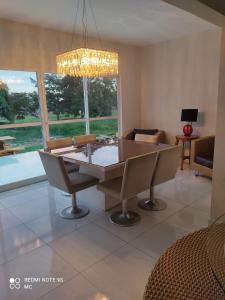 Χώρος καθιστικού στο Chalé em Bananeiras