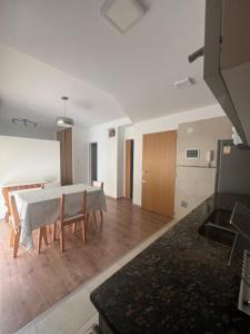 Kuchyň nebo kuchyňský kout v ubytování Departamento en Buenos Aires + 5 fotografií