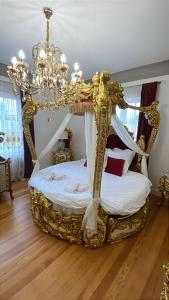 Postel nebo postele na pokoji v ubytování Villa prestige à Pfaffenhoffen