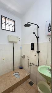 Et badeværelse på Senawang Matahari height Best Location