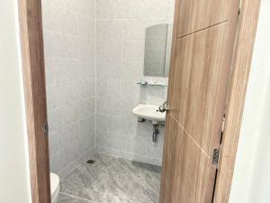 Koupelna v ubytování เอที เรสซิเดนซ์ อยุธยา + 9 fotografií