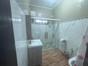 Et badeværelse på Villa Rumah Lemon Nusa Dua + 18 billeder