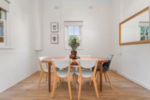 Fotografie z fotogalerie ubytování Olde' Haven - Federation Charm close to CBD v destinaci Bathurst