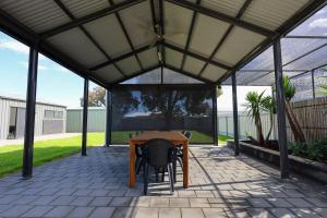 Patio nebo venkovní prostory v ubytování 34 Kessell Rd, Goolwa