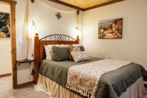 Ένα ή περισσότερα κρεβάτια σε δωμάτιο στο Escape to Villa Serena