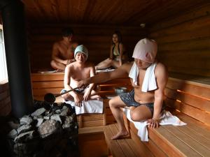 Φωτογραφία από το άλμπουμ του 千丈温泉 ペンシオーネセイモア サウナはくさん SENJO Onsen PENSIONE SEYMOUR Sauna Hakusan σε Hakusan