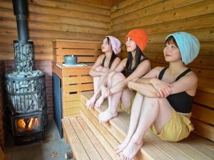 Φωτογραφία από το άλμπουμ του 千丈温泉 ペンシオーネセイモア サウナはくさん SENJO Onsen PENSIONE SEYMOUR Sauna Hakusan σε Hakusan +68 φωτογραφίες